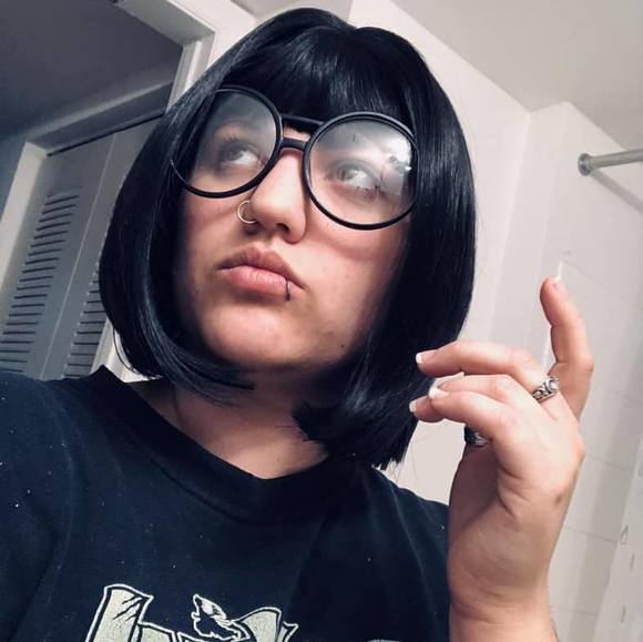 Meet your Posher, Alex - Picture 1 of 1